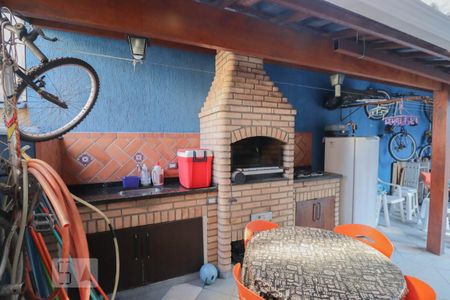 Casa à venda com 205m², 4 quartos e 3 vagasChurrasqueira