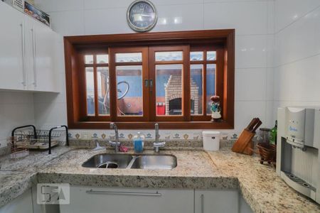 Casa à venda com 205m², 4 quartos e 3 vagasCozinha