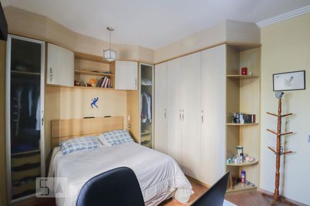 Casa à venda com 205m², 4 quartos e 3 vagasSuíte 2