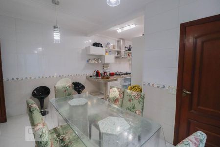 Casa à venda com 205m², 4 quartos e 3 vagasCopa