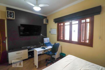 Casa à venda com 205m², 4 quartos e 3 vagasSuíte 2