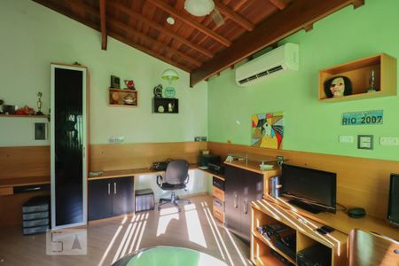 Casa à venda com 205m², 4 quartos e 3 vagasÁrea de lazer