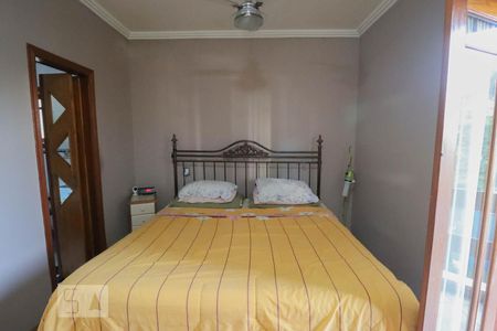 Casa à venda com 205m², 4 quartos e 3 vagasSuíte 1