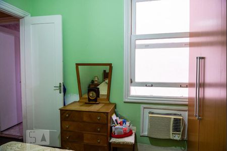 Apartamento à venda com 100m², 2 quartos e sem vagaBanheiro Social