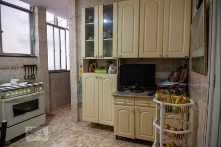 Apartamento à venda com 100m², 2 quartos e sem vagaCozinha