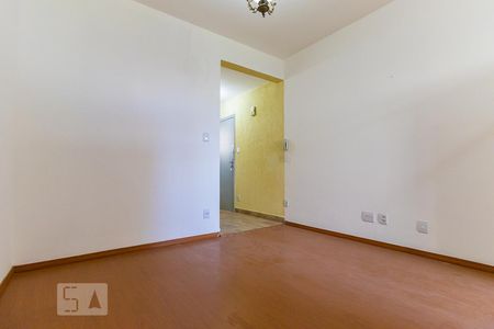 Studio para alugar com 38m², 1 quarto e sem vagaKitnet - Sala