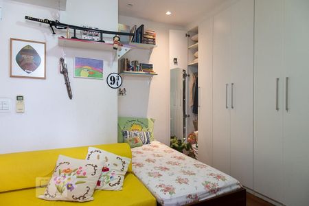 Apartamento à venda com 372m², 3 quartos e 3 vagas Apartamento à venda com 372m², 3 quartos e 3 vagasQuarto 2