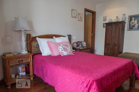 Apartamento à venda com 372m², 3 quartos e 3 vagas Apartamento à venda com 372m², 3 quartos e 3 vagasSuíte master