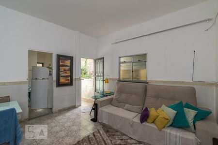 Sala de casa à venda com 2 quartos, 150m² em Penha, Rio de Janeiro