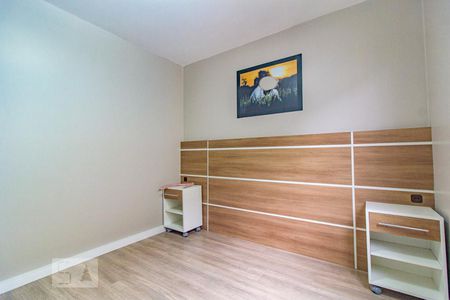 Quarto 2 de apartamento para alugar com 2 quartos, 52m² em Santo Antônio, São José dos Pinhais