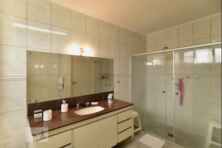 Apartamento à venda com 327m², 5 quartos e 2 vagasBanheiro da suite