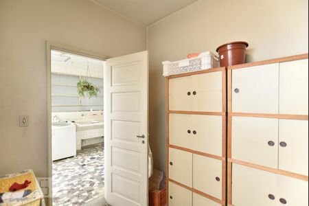 Apartamento à venda com 327m², 5 quartos e 2 vagasQuarto de serviço