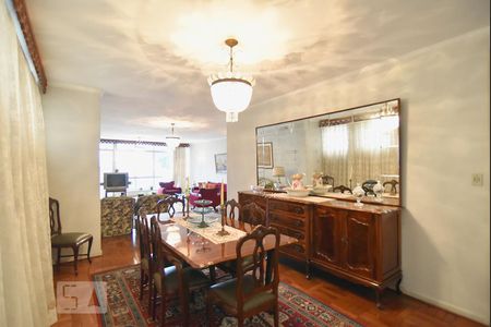 Apartamento à venda com 327m², 5 quartos e 2 vagasSala de jantar