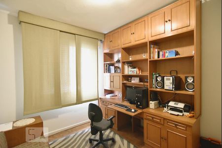 Apartamento à venda com 327m², 5 quartos e 2 vagasEscritório