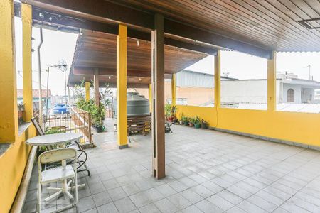 Casa à venda com 175m², 3 quartos e 3 vagasTerraço