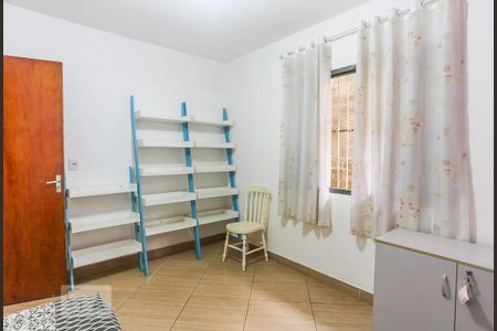 Casa à venda com 175m², 3 quartos e 3 vagasQuarto 2