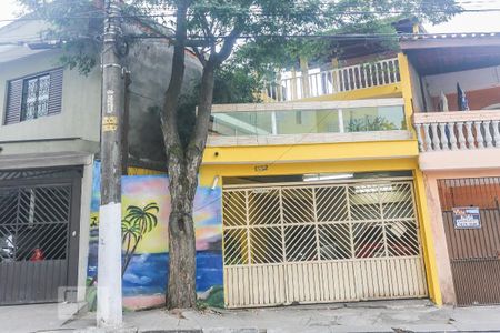 Casa à venda com 175m², 3 quartos e 3 vagasFachada