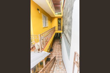 Casa à venda com 175m², 3 quartos e 3 vagasCorredor