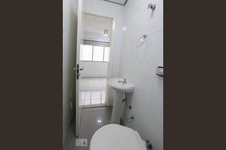Apartamento à venda com 125m², 3 quartos e 1 vaga Apartamento à venda com 125m², 3 quartos e 1 vagaBanheiro de Serviço