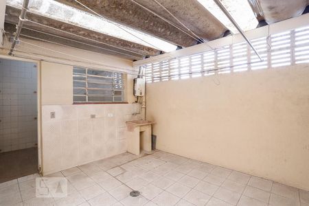 Casa à venda com 350m², 6 quartos e 5 vagasÁrea de Serviço Edícula