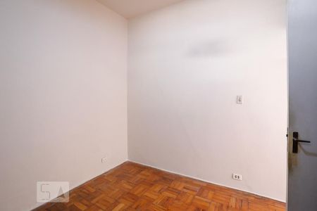Casa à venda com 350m², 6 quartos e 5 vagasQuarto 2 Edícula