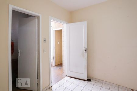 Casa à venda com 350m², 6 quartos e 5 vagasQuarto de Serviço