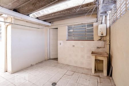 Casa à venda com 350m², 6 quartos e 5 vagasÁrea de Serviço Edícula