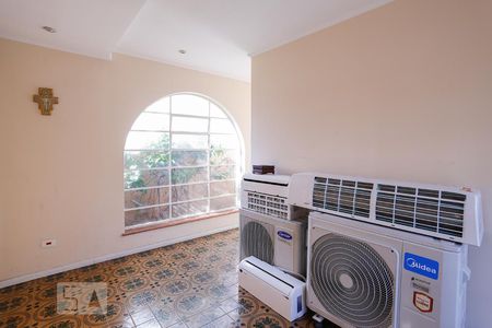 Entrada de casa à venda com 6 quartos, 350m² em Vila Romana, São Paulo