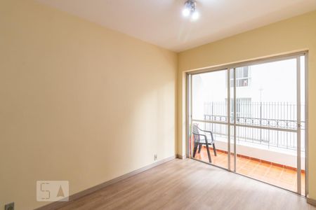 Sala de apartamento à venda com 2 quartos, 66m² em Vila Uberabinha, São Paulo