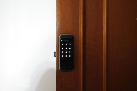 Apartamento à venda com 65m², 3 quartos e 1 vagaFechadura Eletrônica