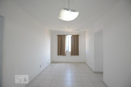 Sala de apartamento para alugar com 1 quarto, 45m² em Madureira, Rio de Janeiro