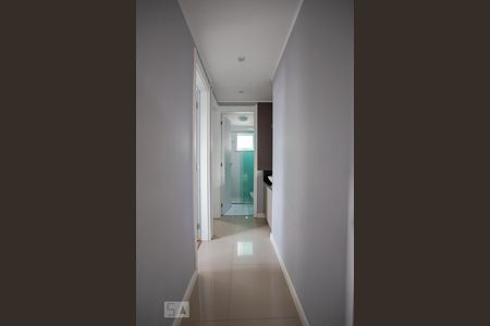 Corredor de apartamento para alugar com 2 quartos, 42m² em Sarandi, Porto Alegre