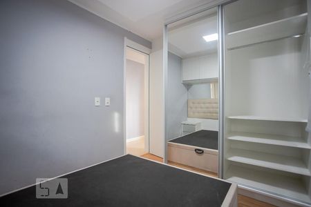 Quarto 1 de apartamento para alugar com 2 quartos, 42m² em Sarandi, Porto Alegre