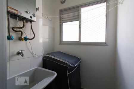 Área de serviço de apartamento para alugar com 2 quartos, 47m² em Parque Campolim, Sorocaba