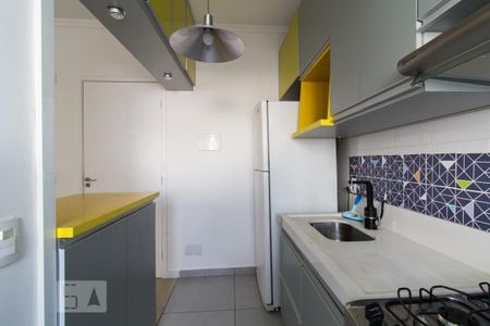 Cozinha de apartamento para alugar com 2 quartos, 47m² em Parque Campolim, Sorocaba