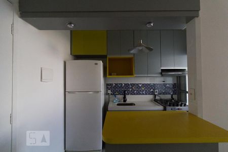 Cozinha de apartamento para alugar com 2 quartos, 47m² em Parque Campolim, Sorocaba