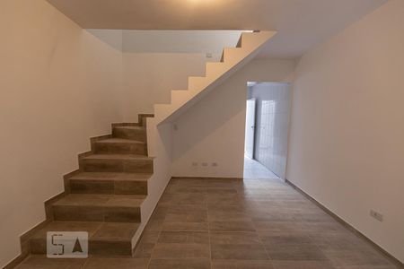 Sala de casa para alugar com 2 quartos, 70m² em Penha de França, São Paulo