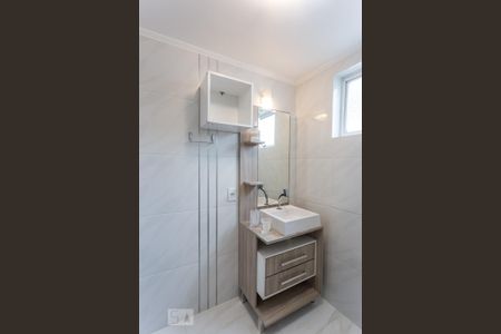 Banheiro de apartamento para alugar com 1 quarto, 40m² em Centro, Porto Alegre