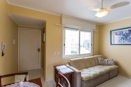 Sala de apartamento para alugar com 1 quarto, 40m² em Centro, Porto Alegre