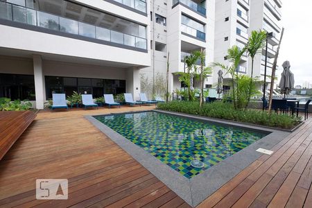 Studio à venda com 26m², 1 quarto e sem vagaPiscina