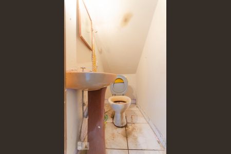 Casa à venda com 106m², 2 quartos e 2 vagasLavabo