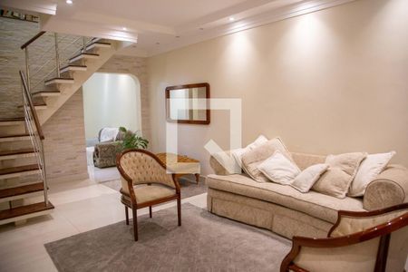 Sala de casa à venda com 4 quartos, 260m² em São Pedro, Osasco