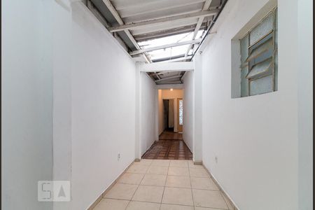 Casa para alugar com 95m², 3 quartos e 1 vagaCorredor lateral externo