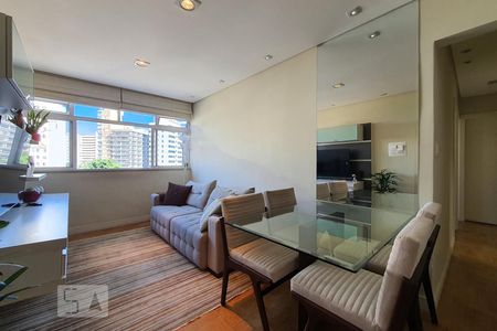 Sala de apartamento para alugar com 3 quartos, 83m² em Aclimação, São Paulo