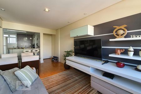 Sala de apartamento para alugar com 3 quartos, 83m² em Aclimação, São Paulo