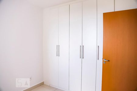 Apartamento à venda com 100m², 2 quartos e 2 vagasQuarto