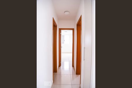 Apartamento à venda com 100m², 2 quartos e 2 vagasCorredor