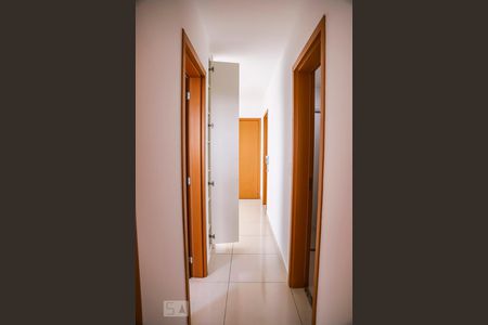 Apartamento à venda com 100m², 2 quartos e 2 vagasCorredor