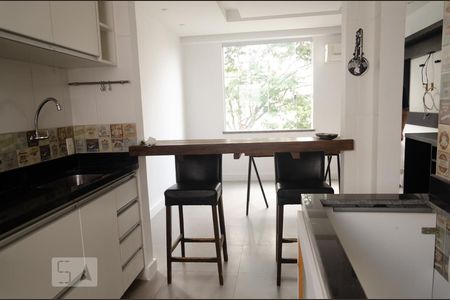Apartamento à venda com 55m², 2 quartos e 2 vagasCozinha