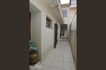 Casa à venda com 150m², 3 quartos e 3 vagasCorredor externo